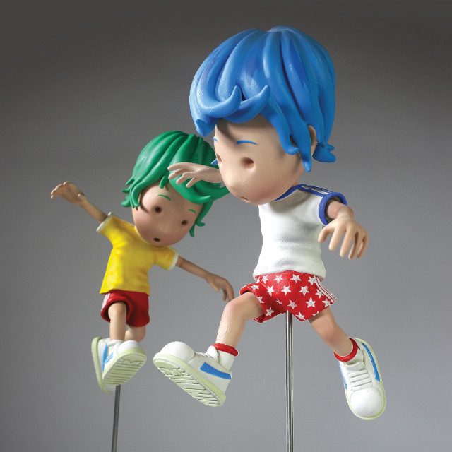 Giovanni Motta : Jump (Green, Yellow, Red and Blue, Red, Stars) - H 32 cm - Stratified resin, acrylic, steel, 2020