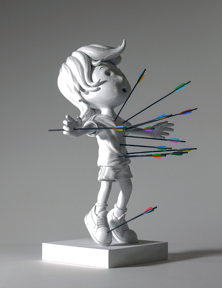 Giovanni Motta : Never forget - H 38 cm - Stratified nylon, acrylic, wood, 2020