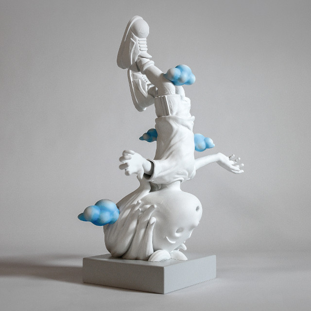Giovanni Motta : For Gods - H 60 cm - Stratified resin, hand-painted in acrylic, wooden base, 2020